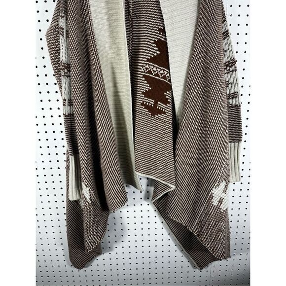 BB Dakota cardigan poncho sweater - Picture 3 of 6